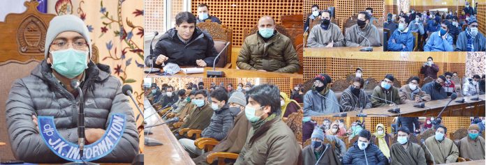 DC Shopain-‘Dastaq’ Digital Training programme continues at Shopian-2