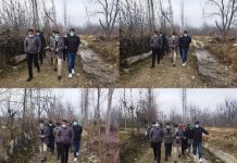 DC Shopian visits Keegam; takes stock of encroachments