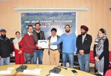 2 NSS training programmes for college teachers conclude at Kashmir University