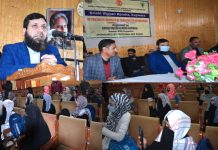 DC Kupwara kick-starts Beekeeping training course at Town Hall