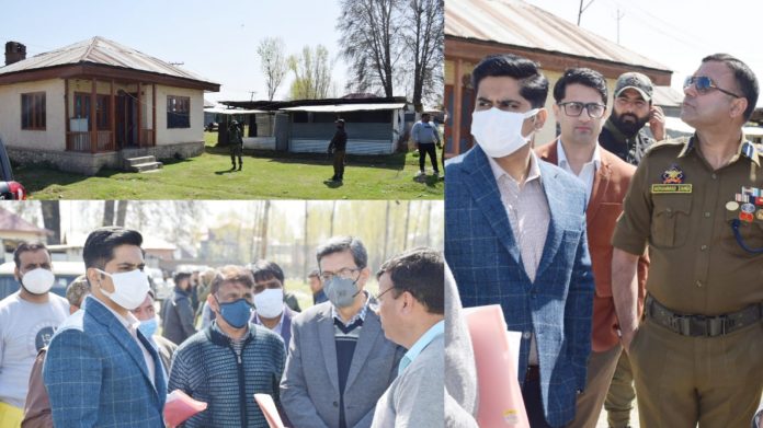 DC alongwith SSP Bandipora visit Yatra transit camp Sumbal, review yatra arrangements