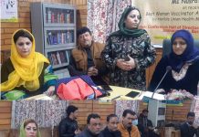 FW-MCH&I Kashmir felicitates Nusrat Shafi FMPHW for her services rendered during Covid Pandemic