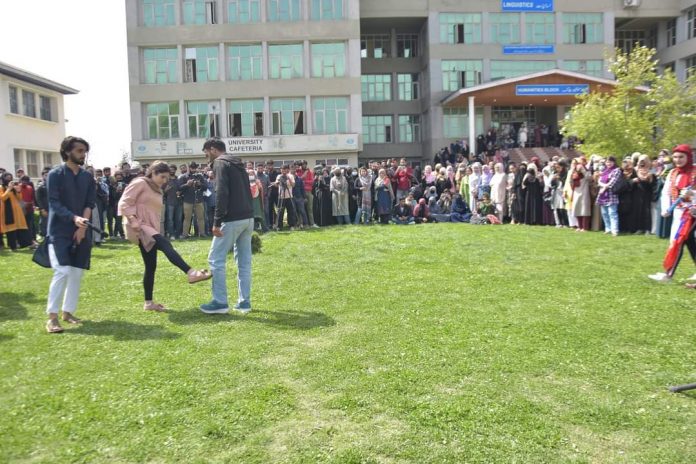 MERC students organise street theatre at Main Campus2