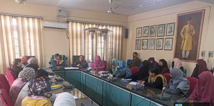 Workshop on ‘Communication Skills for Pupil Teachers’ concludes at GCoE, Srinagar-18
