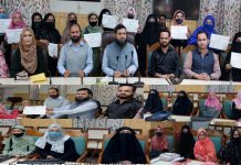 DC Kupwara distributes certificates among 19 entrepreneurs