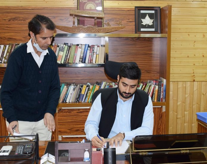 Akshay Labroo assumes charge as Dir. Information-6