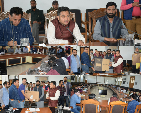 DC Anantnag-Digitisation of revenue services a game changer-25