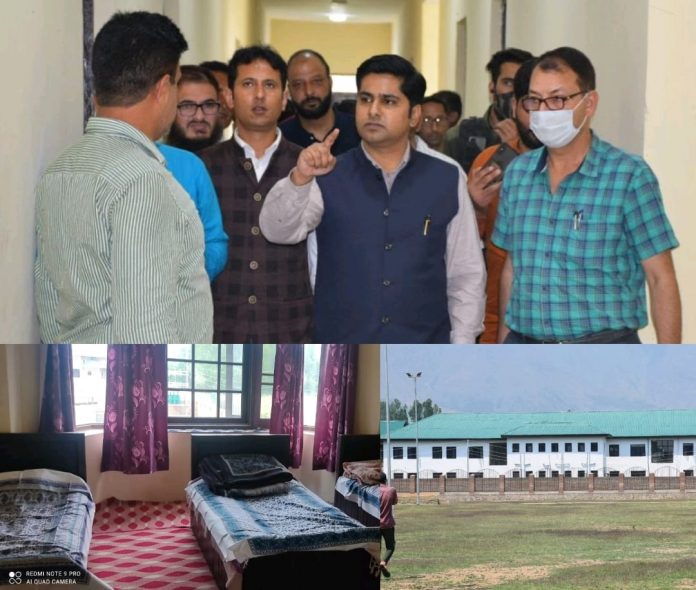 DC Bandipora inspects Gujar Bakerwa26-l Hostel to check overall functionality and availability of requisite facilities
