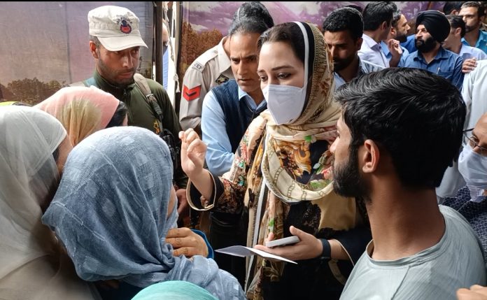 'la Visits Fire Victims, Provides Rs 50 Thousand As Cash Assistance to Every Affected Family 9-