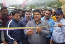 Sarmad Hafeez launches Pre Paid counter for pony service at Pahalgam