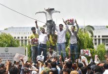 Protests erupt outside Jama Masjid demanding Nupur Sharma’s arrest