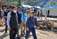 Advisor Bhatnagar visits Chandanwari, Nunwan base camps at Pahalgam