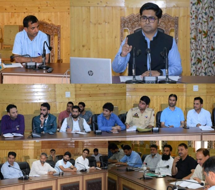 DC Bandipora reviews the online delivery of services in the district.