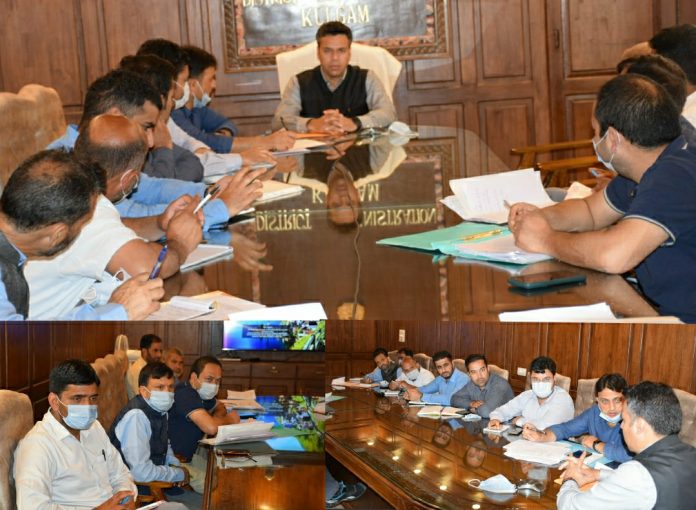 DC Kulgam holds meeting of revenue officers, reviews Modalities for Digitization of Jamabandies 3-