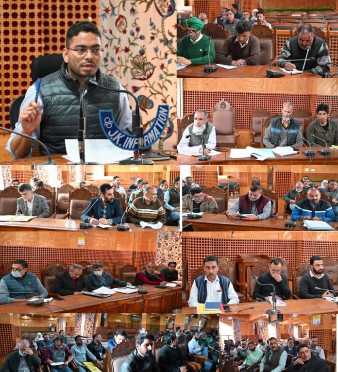 DDC Shopian reviews progress under District Capex 2022-23 Deliverables-20