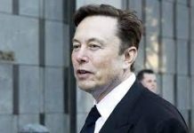 Elon Musk apologises after mocking laid-off Twitter employee