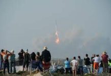 Moments after launch, SpaceX’s Starship rocket explodes above Gulf of Mexico