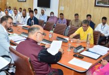 Yasha Mudgal reviews financial status of Anantnag, Baramulla Central Cooperative Banks