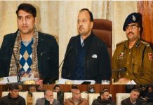 Vinay Kumar reviews preparedness for Viksit Bharat Sankalp Yatra in Srinagar District