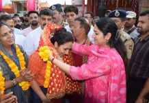 Amarnath ji pilgrims accorded rousing reception at Udhampur