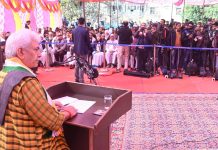 LG pays tributes to Mahatma Gandhi on his Punya Tithi