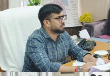 DC Rajouri reviews implementation of flagship schemes across key sectors
