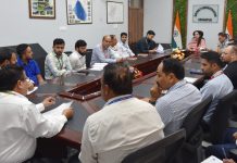 DC Udhampur reviews progress of PM Fasal Bima Yojana cases, sets deadline for clearing pendency