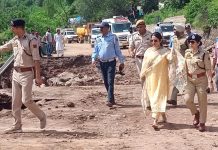 DIG Udhampur-Reasi, DC inspect restoration work on landslide hit road stretches on NH-44