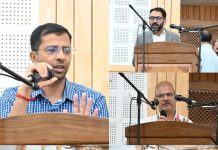 SvaNidhi Se Samridhi: Awareness camp held for street vendors at Shopian