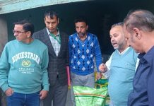 Agriculture Department seizes spurious DAP fertilizer in Kulgam