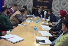 Director Agriculture Kashmir reviews Expenditure under HADP, JKCIP & CSS in Kulgam