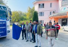 Director Sericulture Flags off Silkworm Rearers to Himachal Pradesh under Inter-State Farmers Training programme