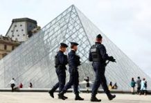 Paris police acknowledge major gaps in Louvre’s defences after jewel theft