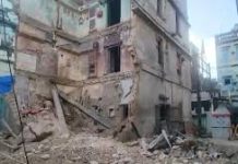 3 killed as old residential building collapses in Gujarat’s Veraval