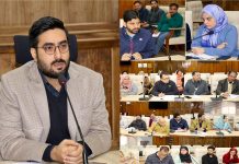 DC Srinagar reviews functioning of Kissan Khidmat Ghars established under HADP