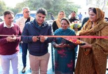 Sarmad Hafeez inaugurates Exhibition-cum-Sale at Kala Kendra