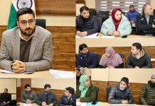 DC Srinagar reviews implementation of PM-SYM scheme in the district