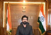 Syeed Fakhrudin Hamid assumes charge as Deputy Commissioner Baramulla