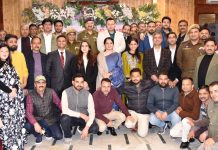 Udhampur administration accords warm farewell to outgoing DC